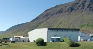 12.06.2019 Bolungarvíkurhöfn – Brjóturinn, endurbygging stálþils 2019