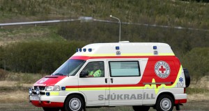 Vinnuslys varð í Grímsnesi sl. fimmtudag þegar maður féll af vörubílspalli