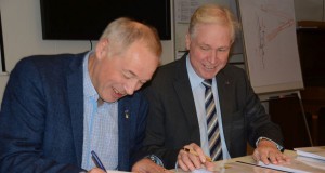 Skrifað undir vegna framkvæmda á Bakka