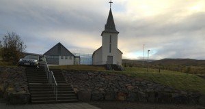 Lóð Grunnskólans á Hvammstanga fegruð