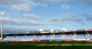 Endurnýjun flóðlýsingar kostar 220 milljónir