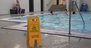 Taka nýju flísarnar burt í nýrri viðbyggingu