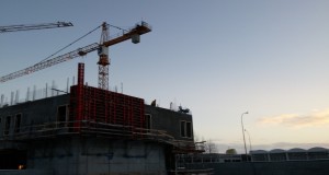 Verktakar fundu skipsskrúfu undir Suðurgötunni