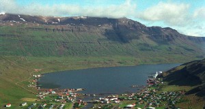 09.08.2016 Seyðisfjarðarveg (93) öryggisaðgerðir og sjóvörn á Seyðisfirði