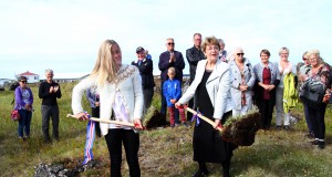 Skóflustunga tekin að nýrri Þjóðgarðsmiðstöð á Hellissandi