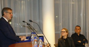 Undirbýr átak í uppbyggingu á aðalleiðum út frá Reykjavík