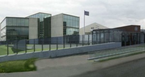 Kaupir lóð undir bílastæði á 15 milljónir