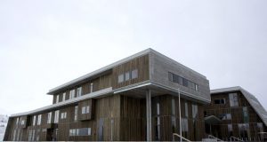 26.09.2017 Framhaldsskólinn í Mosfellsbæ, Menntaskólinn í Kópavogi og skrifstofuhúsnæði að Skipholti 37 – þjónustusamningur um raflagnir