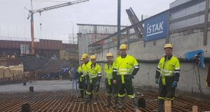 Í dag steypir Ístak síðasta hlutann í undirstöðum undir Marriot hótelið