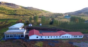 Bygging sem nú rís við Hlaðgerðarkot í Mosfellsdal