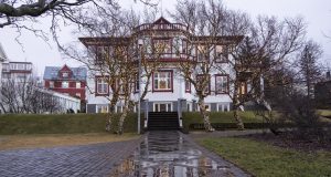 840 milljónir í ættaróðal Björgólfs