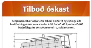 04.03.2019 Seltjarnarnesbær Niðurrif á skúr við íþróttamiðstöð