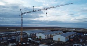 Um eitthundrað manns vinna um þessar mundir að smíði gagnavers á Blönduósi