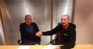 Faxaflóahafnir undirrita verksamnings E. Sigurðsson ehf. vegna söluhúsa við Ægisgarð