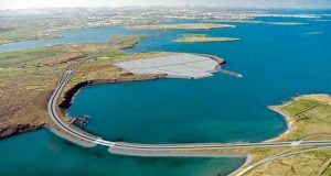 Jarðgöng yfir í Gufunes og lágbrú koma til greina