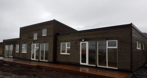 Nýtt raðhús afhent á Reykhólum í gær