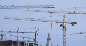 30.06.2021 Bygging dreifistöðvar Veitna að Hlíðarenda