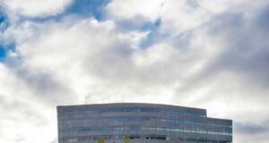 Viðgerð á húsi OR kosti um 2 milljarða