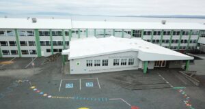 07.05.2021 Reykjanesbær. Endurbætur innandyra á starfsmannaálmu Njarðvíkurskóla