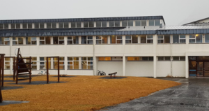 04.05.2021 Bolungarvíkurkaupstaður. “Grunnskólinn-Þakviðgerð”