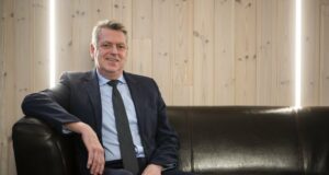 Forstjóri Landsnets segir Suðurnesjalínu 2 í lagalegu tómarómi