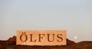 Skakkt „s“ skárra en „Ölfu“