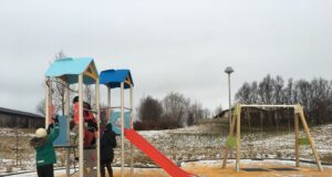 26.05.2021 Endurgerð leiksvæða við Grænuhlíð, Víðihlíð og Ljósheima