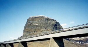 Alræmd slysabrú aflögð