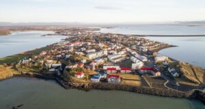 Misræmi upp á 105 milljónir vegna framkvæmda við skóla