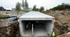 Göngum komið fyrir undir Hafnarfjarðarvegi