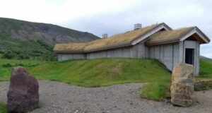 Páll á Húsafelli harmar að rífa þurfi legsteinasafnið