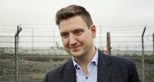 Hefjast handa við að stækka flugvöllinn um tuttugu þúsund fermetra