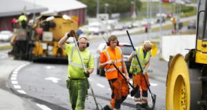 Hringveginum lokað við Ölfusárbrú