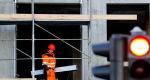 Hið opinbera rakar til sín verkfræðingum