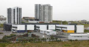 Kópavogur semur við Sérverk ehf. um Hörðuvallarskóla- innrétting neðri hæðar