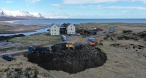 Framkvæmdir eru hafnar við stækkun Hótel Búða