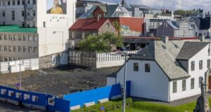 Viðbyggingu Stjórnarráðshússins slegið á frest