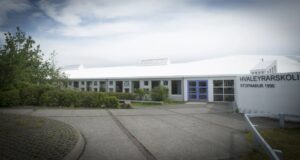 Opnun útboðs: Hafnarfjarðarbær. Endurbætur á þaki Hvaleyrarskóla