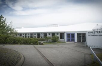 Opnun útboðs: Hafnarfjarðarbær. Endurbætur á þaki Hvaleyrarskóla