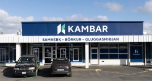 70 missa vinnuna hjá Kömbum sem stefna í gjaldþrot