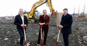 Hefja uppbyggingu á Borgarhöfðanum