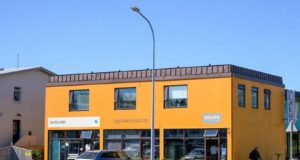 Vilja byggja hæð ofan á bæði húsin