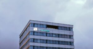 Sex buðu í gömlu höfuðstöðvar Landsvirkjunar