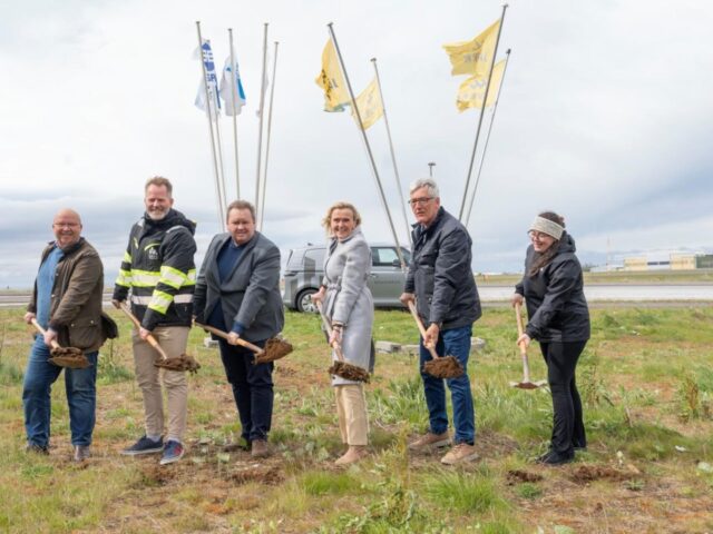 04.06.2025 Skóflustunga tekin að 68 leiguíbúðum við Haukahlíð 18