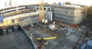 Uppsteypu lokið við nýbyggingu Grensás – þak yfir íþróttahús næst í framkvæmdaröð