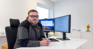 Greiða 300 milljónir í arð