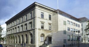 Tilboði tekið í Austurstræti 11 og hús Landsbankans í Hafnarstræti