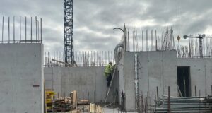 Flutt inn í 15.000 íbúa hverfi