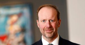 Líkur á efnahagslegum vítahring að mati SI