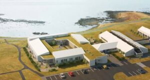 Verktakar hyggjast leita réttar síns eftir að ríkið rifti samningi